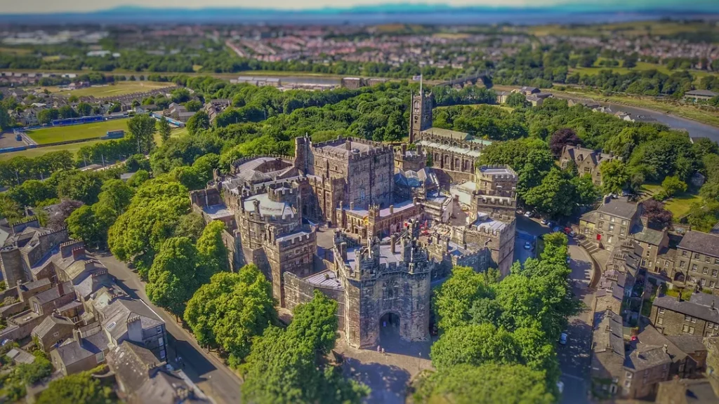 A scenic view of Lancaster Castle