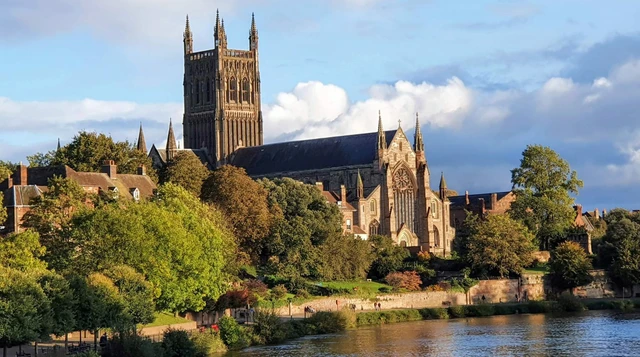 A scenic view of Worcester Cathedral